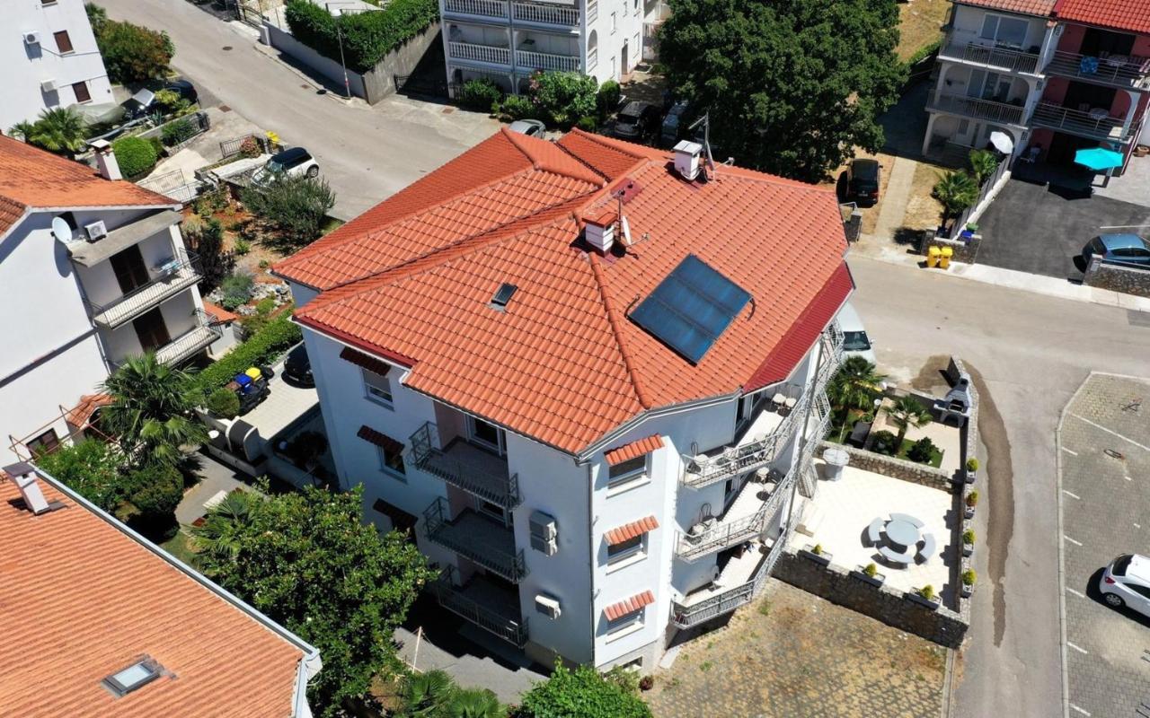 Apartments Mary Malinska Exterior photo